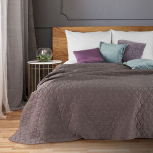 Fialový moderní přehoz na postel s geometrickým motivem