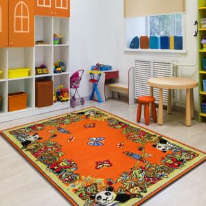 Krásný dětský koberec v zářivé oranžové barvě se zvířátky