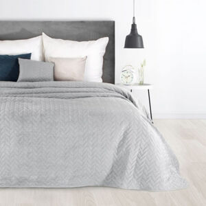 Kvalitní jednobarevný přehoz na postel šedé barvy
