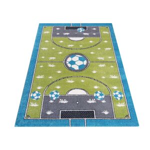 Moderní koberec do dětského pokoje s motivem fotbalového hřiště pro kluky