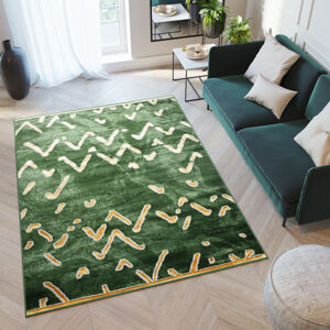 Moderní zelený koberec s originálním zlatým vzorem