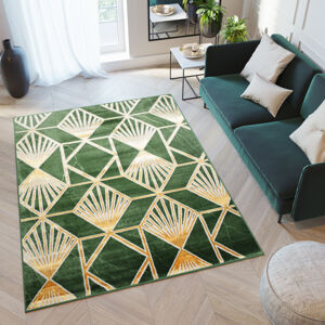 Trendy zelený koberec se zlatými geometrickými vzory