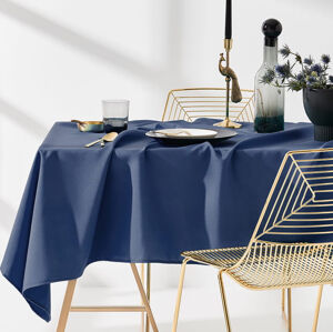 Ubrus na stůl v tmavě modré barvě bez potlače 140 x 220 cm